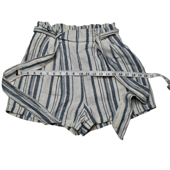 Zara Women's Cream and Blue Summer Linen Striped Shorts, size Extra Small - Picture 6 of 8